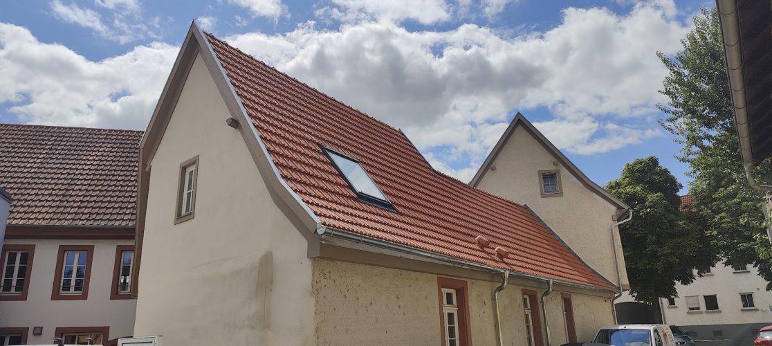 Juli 2026 Energetische Dachsanierung - denkmalgeschütztes Haus aus dem 19. Jahrhundert